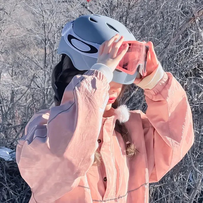 窒友梅根